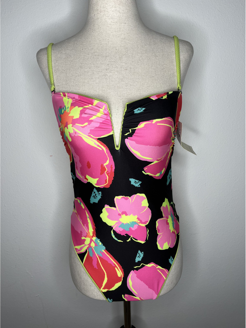 NWT Maaji Women's Green/Black/Pink Floral/Reversible One-Piece Swimsuit Size M